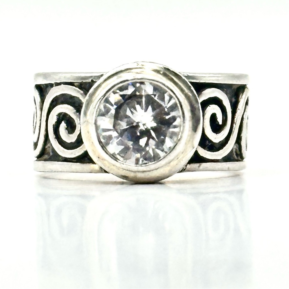 Silpada Retired R1233 Silver CZ Cubic Zirconia Swirl Ring Size 7